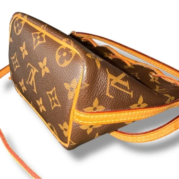 Louis Vuitton Brown and Tan Monogram Crossbody Bag - Picture 12 of 16